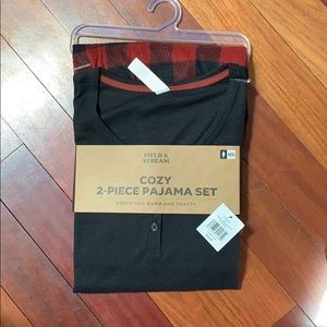 NWT - Field and Stream Cozy 2 Piece Pajama Set!!